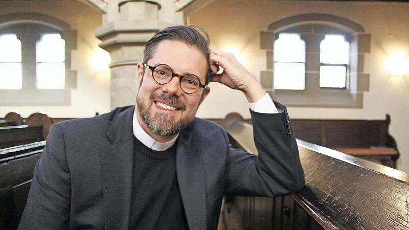 Christian Rosenzweig wurde in sein Amt als Pfarrer in der Martin-Luther-Kirche eingeführt.