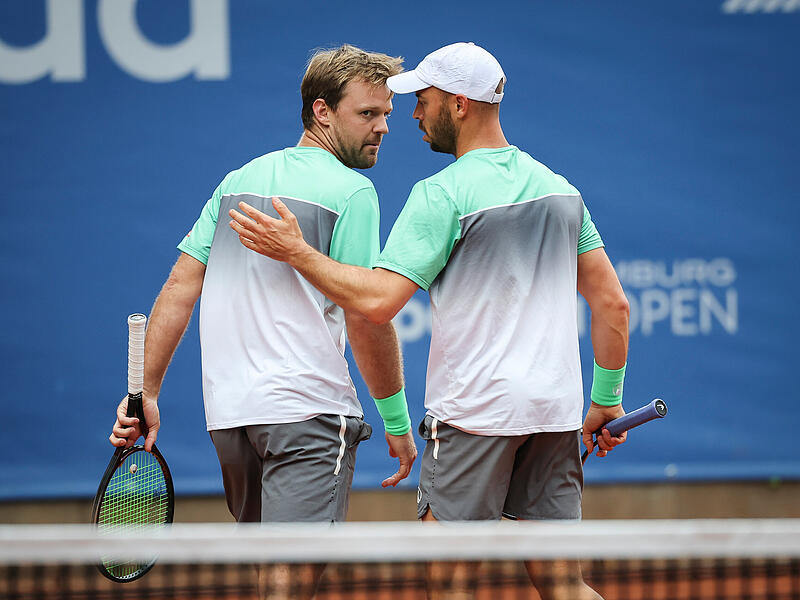 Tennis: ATP-Tour - Hamburg Kevin Krawietz (links) und Tim Pütz (hier beim Viertelfinale) mussten im Semifinale in Hamburg nicht eingreifen.