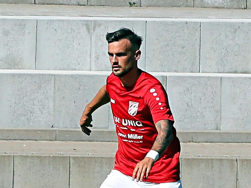 Rafael Wolf stand am Samstag als Spielertrainer des SV Pettstadt im Spiel beim TSV Breiteng&uuml;&szlig;bach auf dem Platz.sportpress