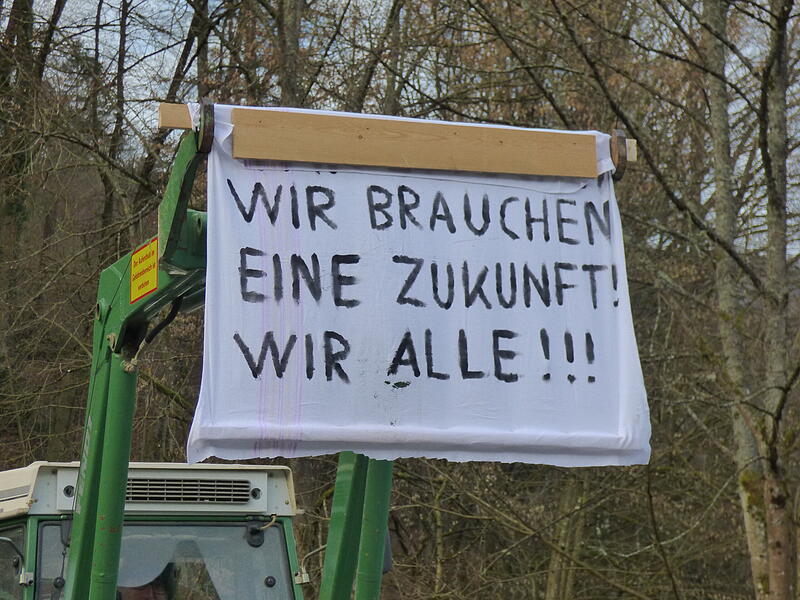 Auch bei Behringersmühle demonstrieren die LandwirteAuch bei Behringersmühle demonstrieren die Landwirte