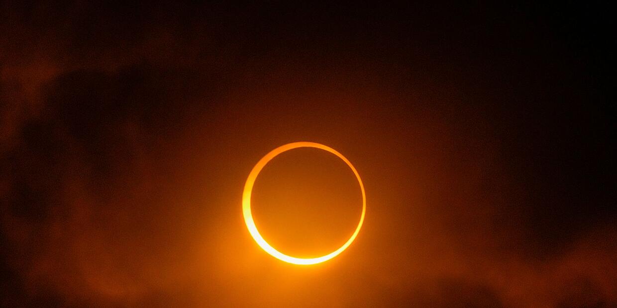 What awaits us during the total solar eclipse in 2026?