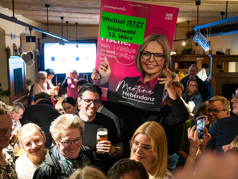 Die Menge jubelt, Martina Hebendanz ist Forchheims neue Oberb&uuml;rgermeisterin. Warum der neue Job f&uuml;r die CSU-Politikerin kein Selbstl&auml;ufer wird und warum sie den Kraftakt meistern kann, kommentiert unser Autor.