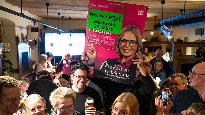Die Menge jubelt, Martina Hebendanz ist Forchheims neue Oberb&uuml;rgermeisterin. Warum der neue Job f&uuml;r die CSU-Politikerin kein Selbstl&auml;ufer wird und warum sie den Kraftakt meistern kann, kommentiert unser Autor.