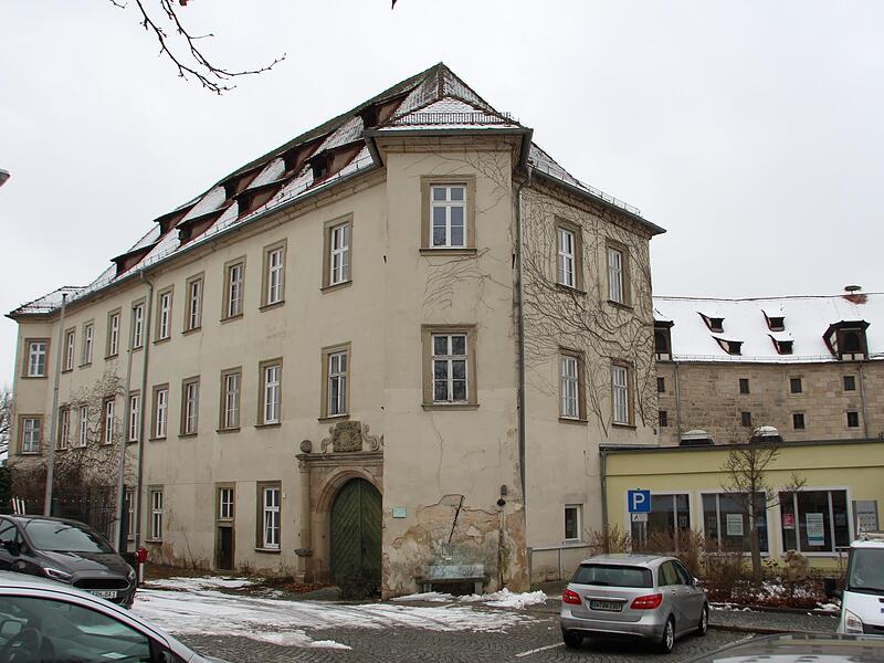 In diesem Gebäude in Höchstadt ist die Außenstelle des Landratsamts derzeit untergebracht. In diesem Gebäude in Höchstadt ist die Außenstelle des Landratsamts derzeit untergebracht.