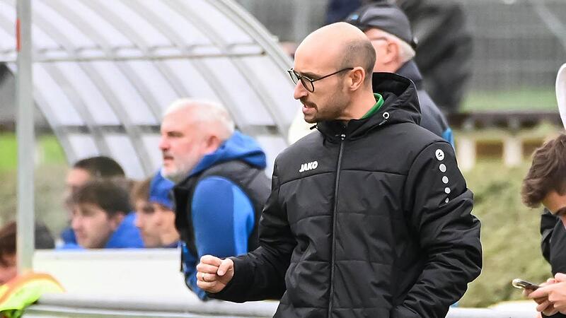Der SV Friesen will den angefangenen Weg konsequent weiter gemeinsam mit Trainer Frederic Martin gehen. Frederic Martin und der Bezirksligist haben ihren Vertrag verl&auml;ngert.