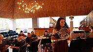 Das Hornkonzert Nr. 1 in D-Dur ist etwas Besonderes, nicht nur weil die Solistin Judith Posel dem Konzert zum Strahlen verhalf.