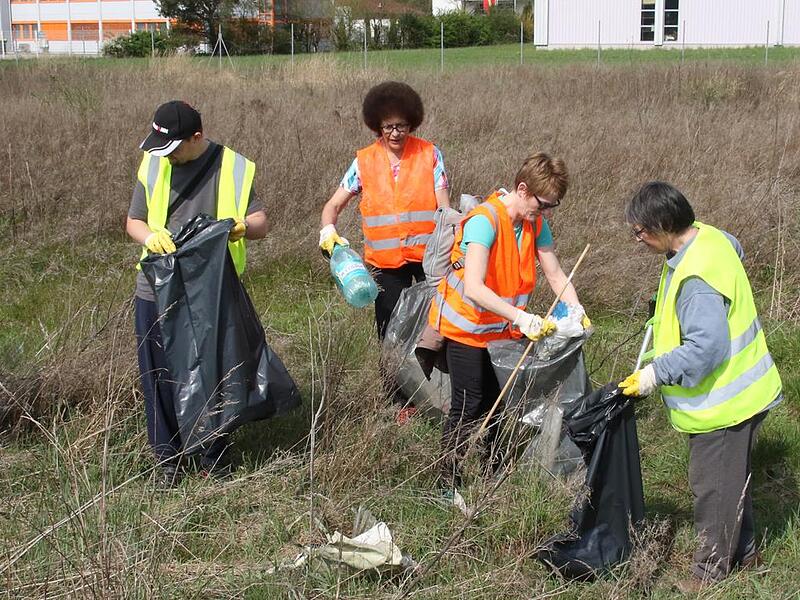 Sogar die Wiesen wurden durchk&auml;mmt.