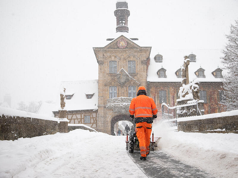 Der Winterdienst ist praktisch im Dauereinsatz.