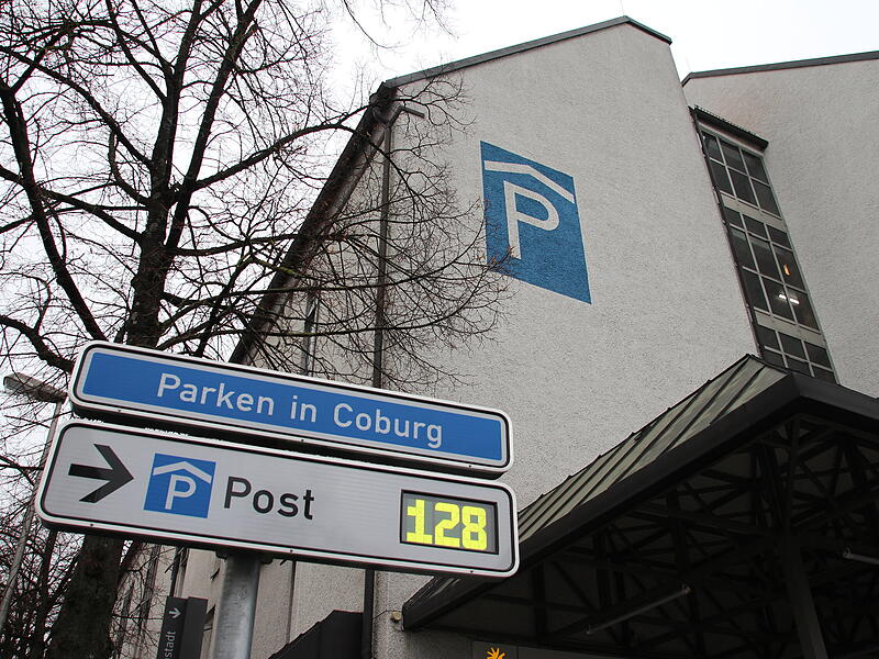 In diesem Parkhaus in Coburg hat es gebrannt.