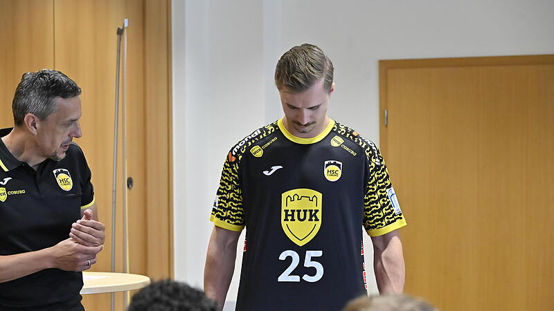 Jakob Knauer bei der Auftakt-PK 2026/27 des HSC 2000 Coburg.