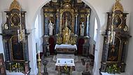 Das Innere der Steinsfelder Kirche erstrahlt in neuem Glanz. Mit einem Festgottesdienst werden der Abschluss der Renovierungsarbeiten und das 300-jährige Kirchenjubiläum gefeiert.