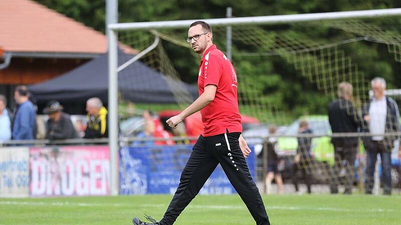 Läuft in Ludwigsstadt: Der TSV und sein Sportlicher Leiter Julian Ziermann haben einen Traumstart  hingelegt.