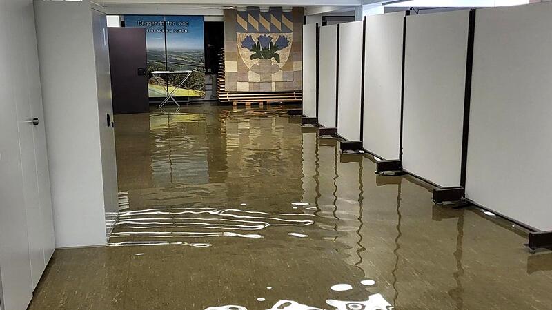 Wasserschaden im Landratsamt Deggendorf