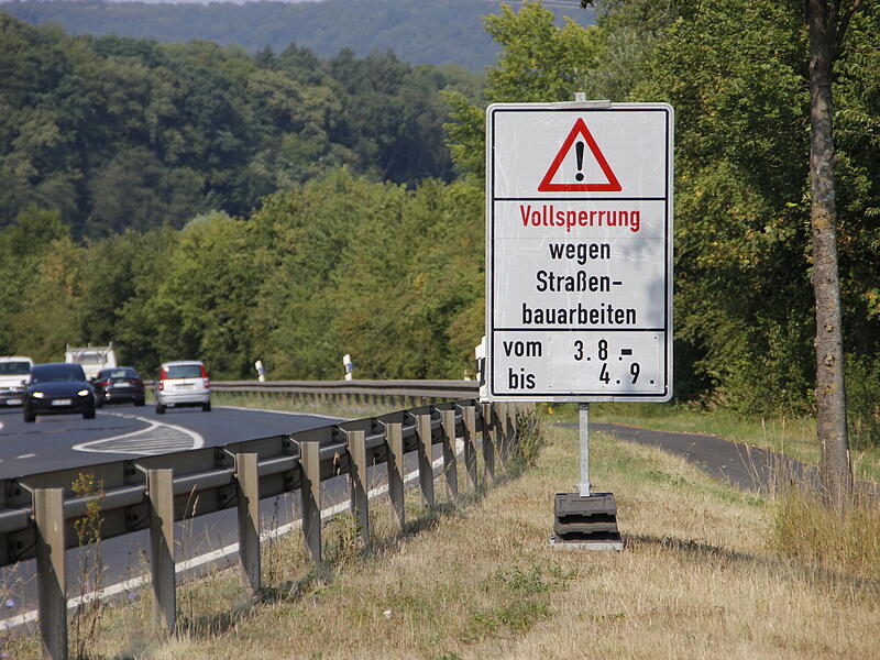 Ab Montag (3. August) ist die B 27 zwischen Hammelburg und Obereschenbach f&uuml;r den Verkehr gesperrt.