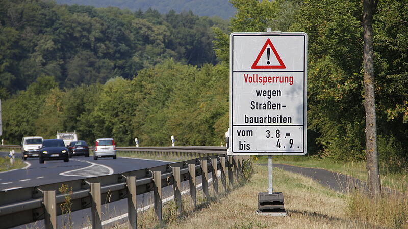 Ab Montag (3. August) ist die B 27 zwischen Hammelburg und Obereschenbach für den Verkehr gesperrt. Ab Montag (3. August) ist die B 27 zwischen Hammelburg und Obereschenbach für den Verkehr gesperrt.