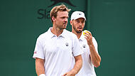 Stehen in Wimbledon im Achtelfinale: Kevin Krawietz (vorne) und Tim Pütz. Stehen in Wimbledon im Achtelfinale: Kevin Krawietz (vorne) und Tim Pütz.
