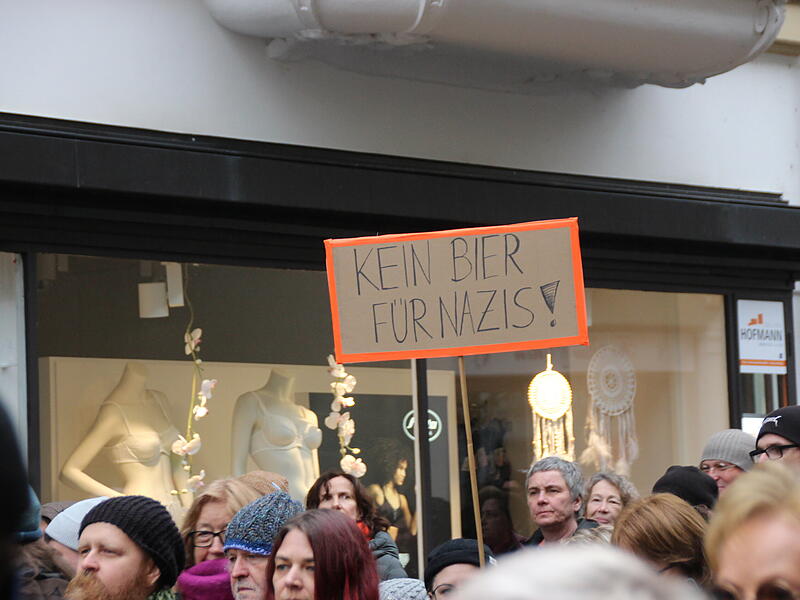 Demokratie Demo "Nie wieder ist jetzt in Bad KissingenDemokratie Demo "Nie wieder ist Jetzt" in Bad Kissingen