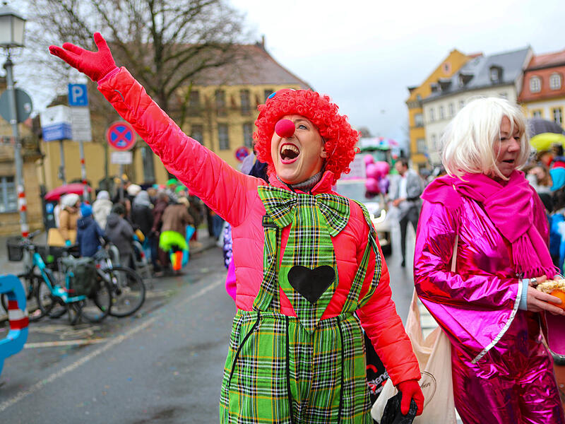 Faschingsumzug 2026 in BambergTausende Besucher beim gro&szlig;en Faschingsumzug in Bamberg