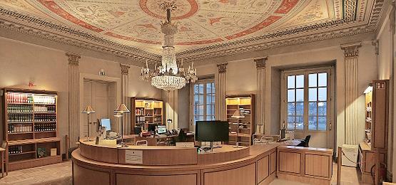 Empfangstheke in der Landesbibliothek Coburg.