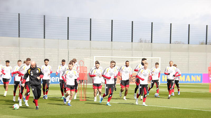 Viele dieser Spieler sind wieder mit dabei: Die "neue" Nationalmannschaft trifft sich unter Bundestrainer Jürgen Klopp wieder am Home Ground Herzogenaurach. Viele dieser Spieler sind wieder mit dabei: Die "neue" Nationalmannschaft trifft sich unter Bundestrainer Julian Nagelsmann wieder am Home Ground Herzogenaurach.