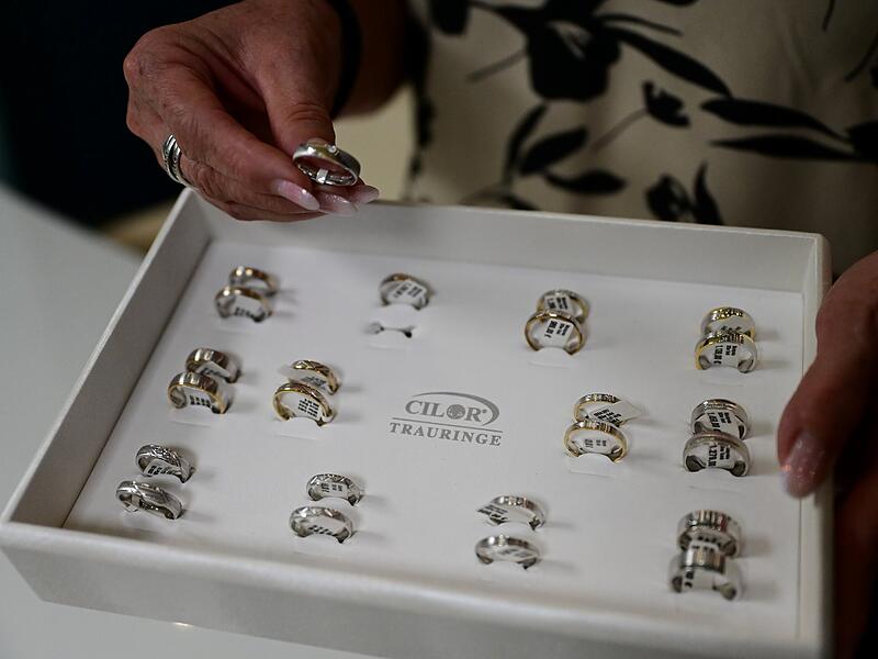 &bdquo;Schmuck im Zentrum&ldquo; ist in Eckental eine Institution.