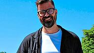 DTM-Kommentator Tobias Schimon im Fahrerlager des Norisrings &ndash; dort, wo alles f&uuml;r ihn angefangen hat. Tobias Ebner