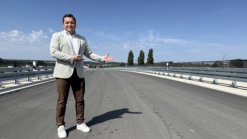 Neubau der Brücke zur Zufahrtsstraße der B 173 bei Michelau in Oberfranken Neubau der Brücke zur Zufahrtsstraße der B 173 bei Michelau in Oberfranken