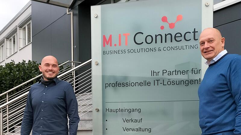 Geschäftsführer Stefan Belzer (rechts) und Teamleiter Manuel Hahn sehen ihre Geschäftsfelder unter dem neuen Firmennamen besser repräsentiert. Geschäftsführer Stefan Belzer (rechts) und Teamleiter Manuel Hahn sehen ihre Geschäftsfelder unter dem neuen Firmennamen besser repräsentiert.