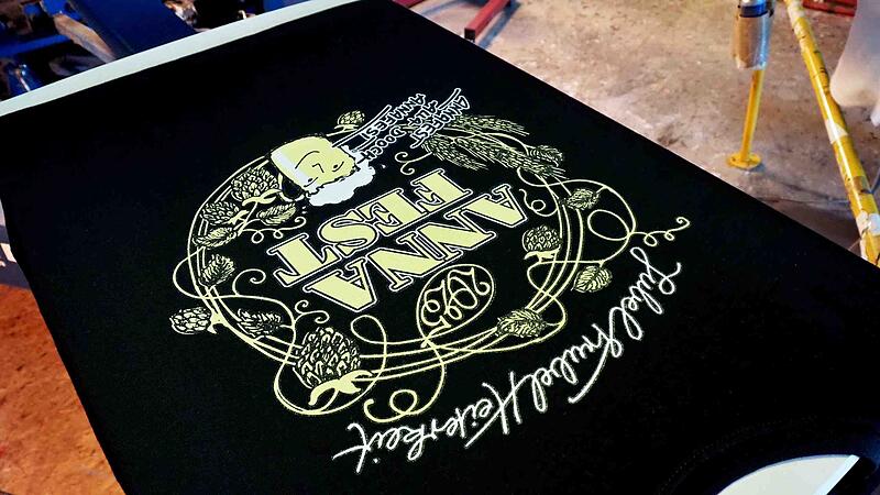 So entsteht das Annafest-Shirt 2025.