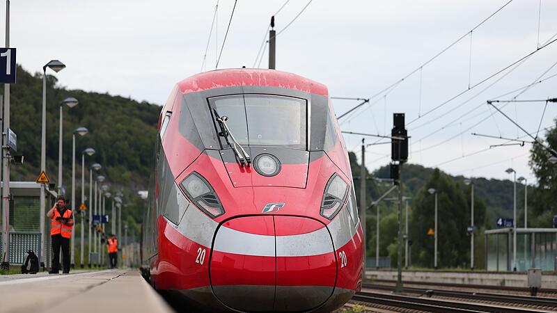 Italienischer Schnellzug Frecciarossa