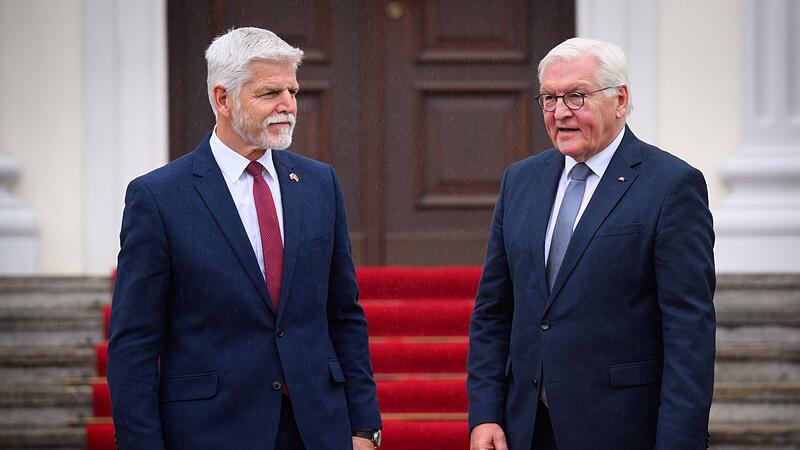 Frank-Walter Steinmeier und Petr Pavel bei Treffen in Berlin Frank-Walter Steinmeier und Petr Pavel bei Treffen in Berlin