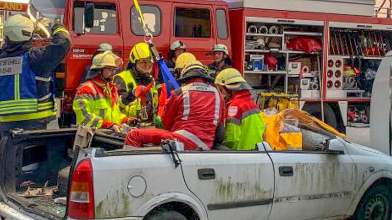 Bei den Einsatz&uuml;bungen des Rettungsdienstes wird der Ernstfall bis ins Detail geprobt.Forchheim & Fr&auml;nkische Schweiz