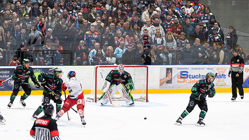 Volle Hütte und enge 60 Minuten auf dem Eis: Höchstadts Oberliga-Heimauftakt gegen die Selber Wölfe hatte vieles zu bieten.