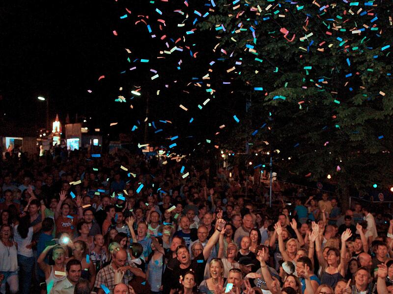 Sheila Likes Tequila 2015: Wo immer die Band auftritt, es herrscht Partystimmung pur.Forchheim & Fränkische Schweiz Sheila Likes Tequila 2015: Wo immer die Band auftritt, es herrscht Partystimmung pur.Forchheim & Fränkische Schweiz