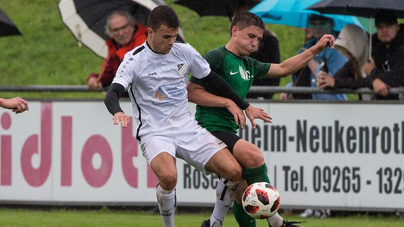 Pascal Backert (links) spielte zwei Spielzeiten für den FC Burgkunstadt. Pascal Backert (links) spielte zwei Spielzeiten für den FC Burgkunstadt.
