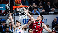 BMA365 Bamberg Baskets - Mitteldeutscher BC Daniel Keppeler und die BMA365 Bamberg Baskets (rechts) laufen nächste Saison in Craft-Trikots aus. Der MBC (links) trägt schon Trikots des schwedischen Herstellers.