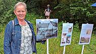 Roselinde Laufer steht im ehemaligen Garten ihrer Mutter Pauline Möller, in dem die Wehrmacht das Schwimmbecken gebaut hatte. Die Häuserschilder erinnern an ihr Elternhaus . Nun ist der Zugang zum alten Schwimmbecken nur über einen Trampelpfad dur... Roselinde Laufer steht im ehemaligen Garten ihrer Mutter Pauline Möller, in dem die Wehrmacht das Schwimmbecken gebaut hatte. Die Häuserschilder erinnern an ihr Elternhaus . Nun ist der Zugang zum alten Schwimmbecken nur über einen Trampelpfad dur...