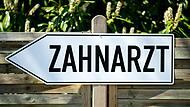 Zahnarzt-Schild