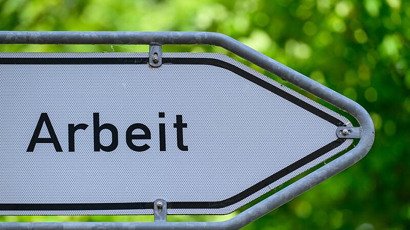 Zahl der Arbeitslosen sinkt wieder unter Drei-Millionen-Grenze