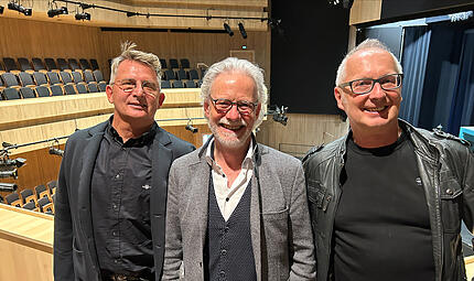 Sie sind die neue k&uuml;nstlerische Leitung des Landestheaters Coburg: Ulrich Peters (Mitte) &uuml;bernimmt zum 1. Juni den Posten des Intendanten. Hans Henning Paar (links) wird Ballettdirektor, Frank Behnke wird Schauspieldirektor.