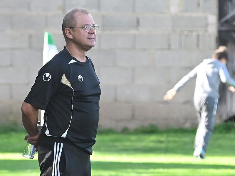 Jürgen Holzheid (hier beim Spiel gegen Krecktal) hat mit dem TSV Gleußen endlich den ersten Punkt der Saison geholt.
