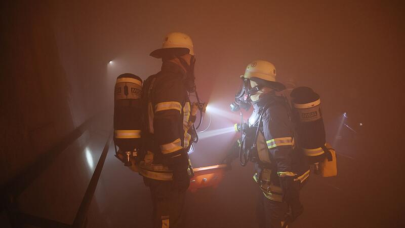 Großübung im Falkenbergtunnel Großübung im Falkenbergtunnel