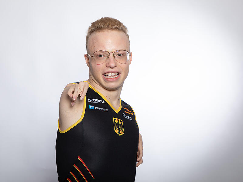 Im Schwimmen zählt Josia Topf zu den Stars der Szene.