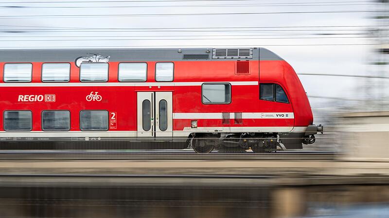 Ein Regionalexpress der DB Regio Ein Regionalexpress der DB Regio