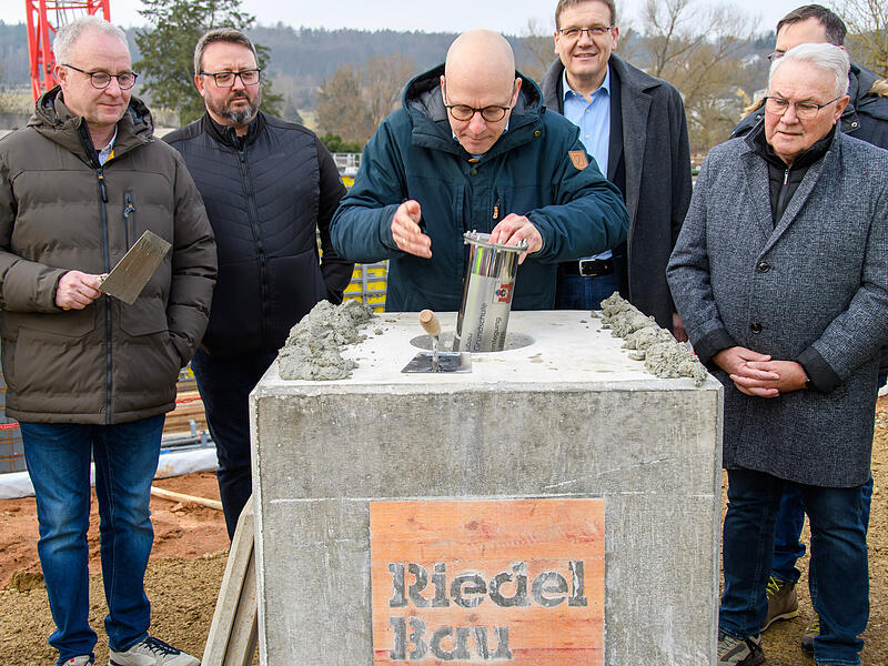 Grundsteinlegung Henneberg-Grundschule