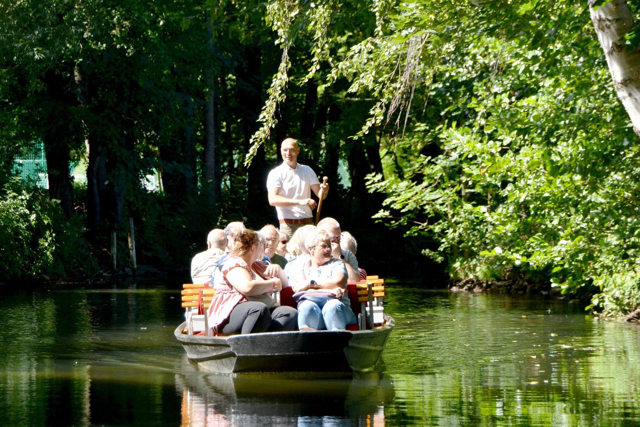 Kahnfahrten im Spreewald: Noch fließt es in den Fließen