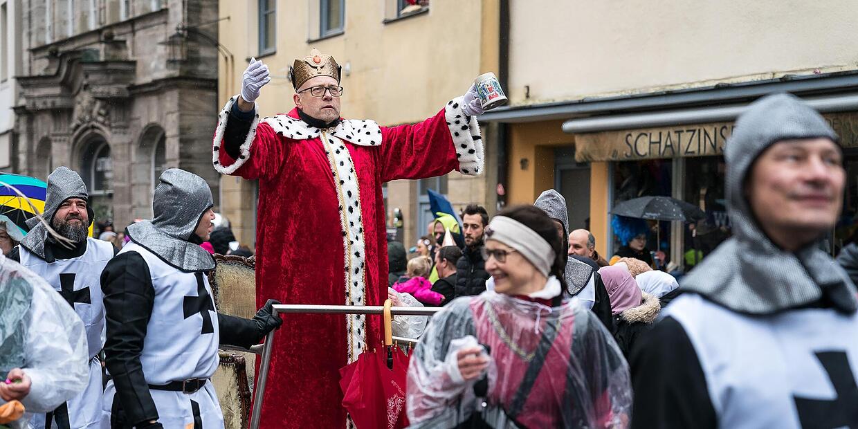 Faschingsumzug Forchheim 2024: Forchheim feiert feucht und fröhlich