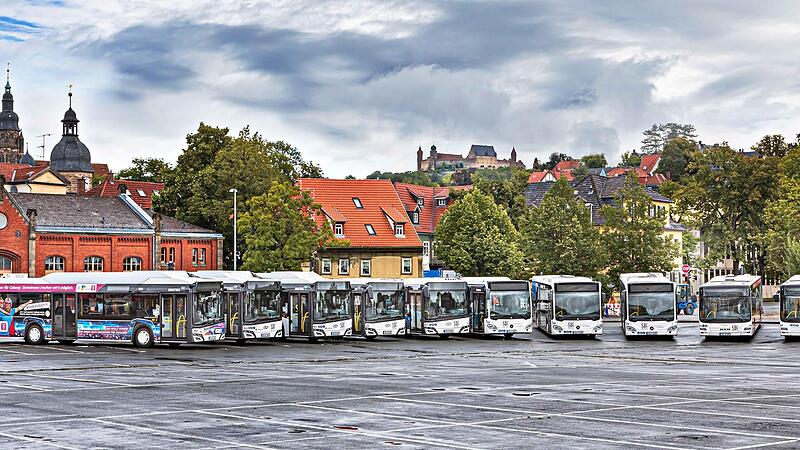 Parade der aktuellen Flotte der Stadtbusse auf dem Anger Coburg Parade der aktuellen Flotte der Stadtbusse auf dem Anger Coburg