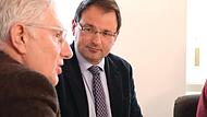 Bürgermeister Günther Hübner (links) im Gespräch mit MdL Martin Schöffel