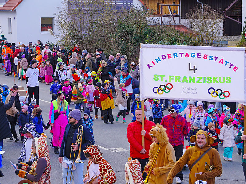 Faschingsumzug Zapfendorf 2026Faschingsumzug 2026 in Zapfendorf Faschingsumzug Zapfendorf 2026Faschingsumzug 2026 in Zapfendorf
